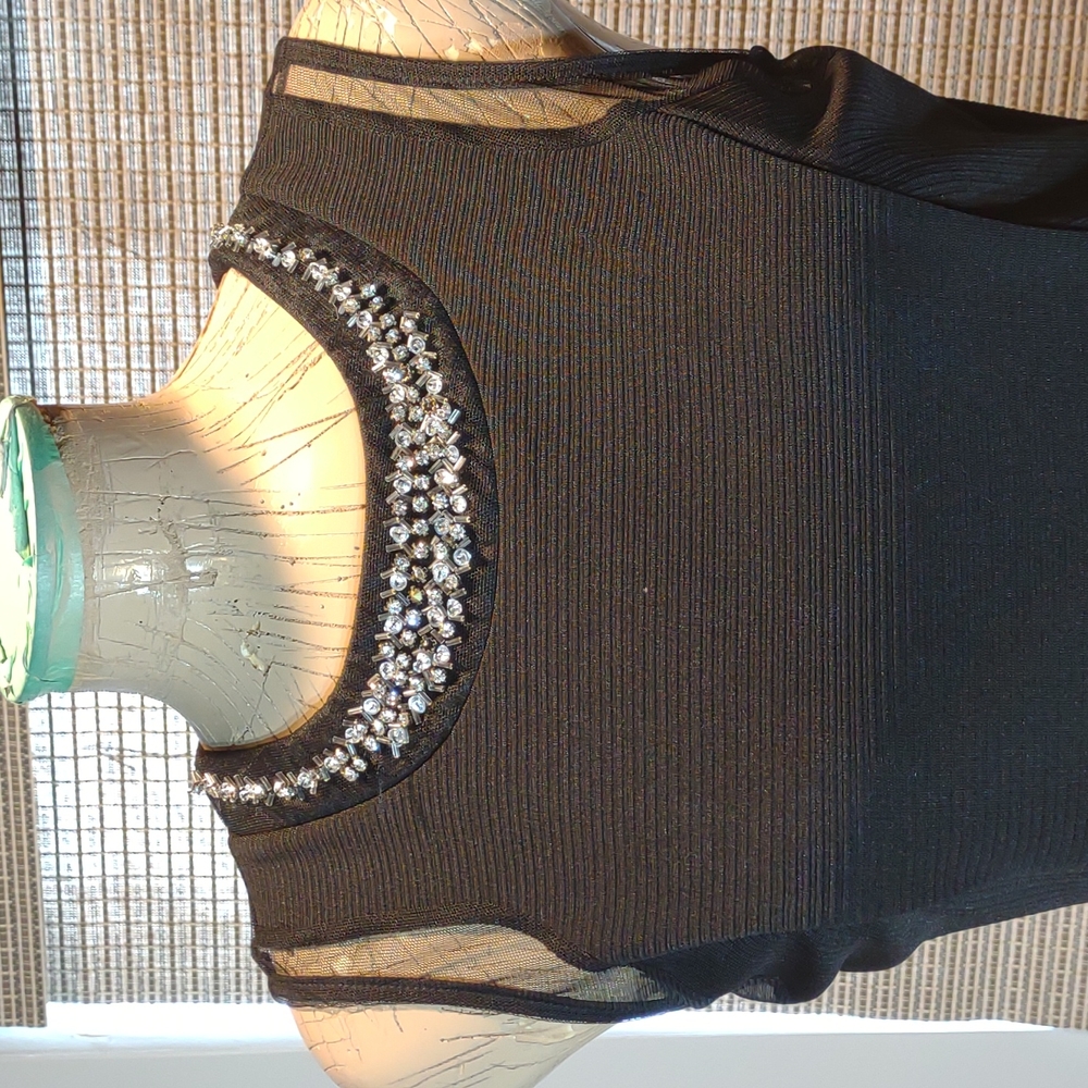 Gorgeous Size 13 Sheer Shoulder with Sequin Decor Black Formal Cocktail Dress - Picture 2 of 11